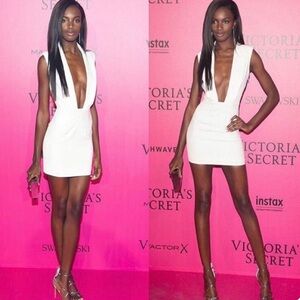 NWT House Of CB Tomsa White Mini Dress. Size M